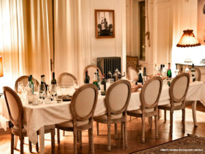 The Host's Secret Weapon: Simple Strategies for Effortless Party Ambiance